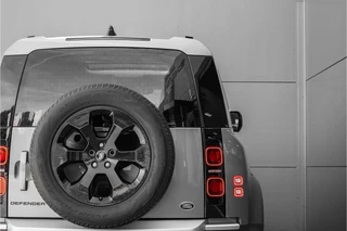 Land Rover Defender – thumbnail 6