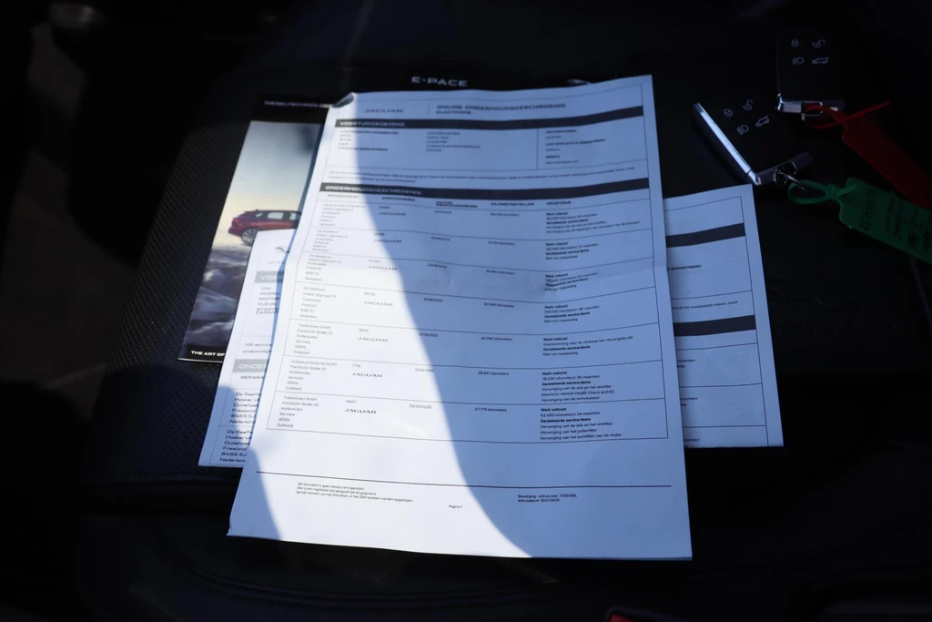 Jaguar E-PACE – foto 23