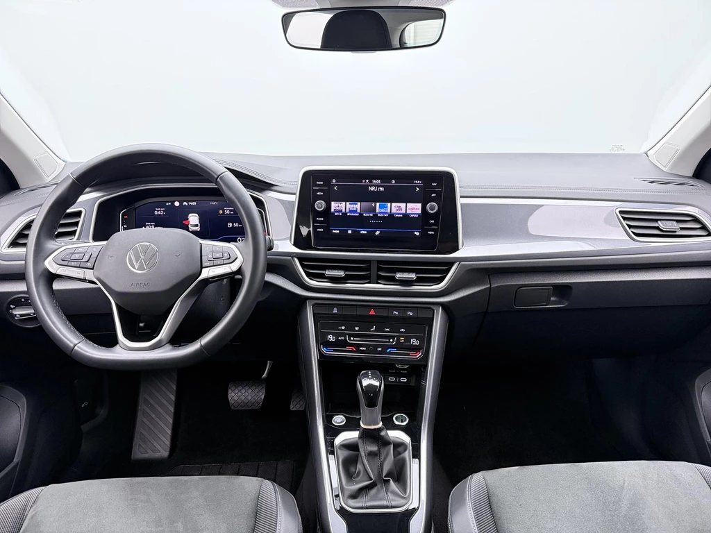 Volkswagen T-Roc – foto 12