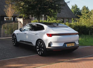 Polestar 4 – thumbnail 4