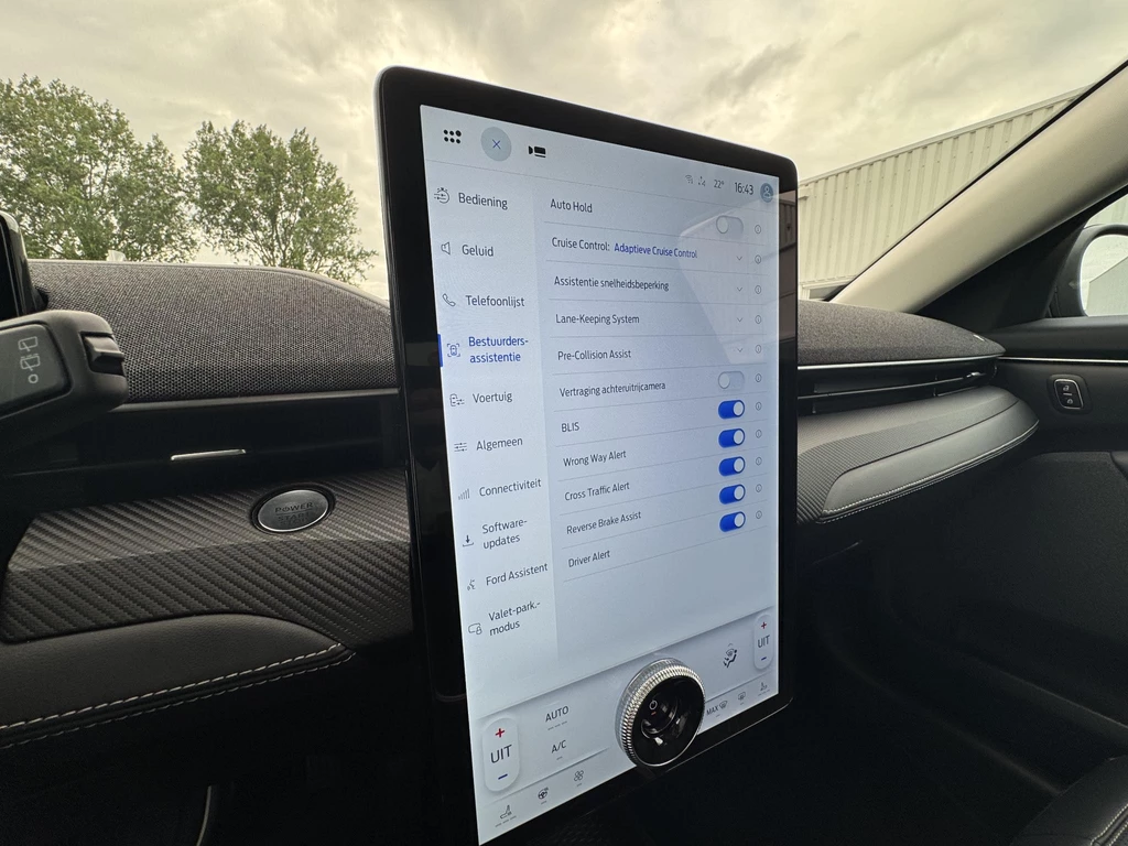 Ford Mustang Mach-E – foto 21