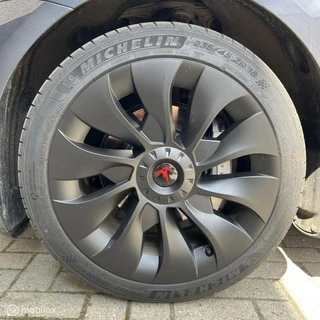 Tesla Model 3 – thumbnail 20