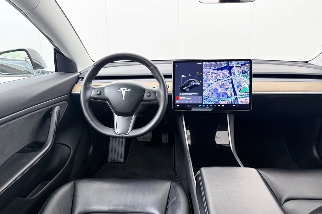 Tesla Model 3 – foto 8