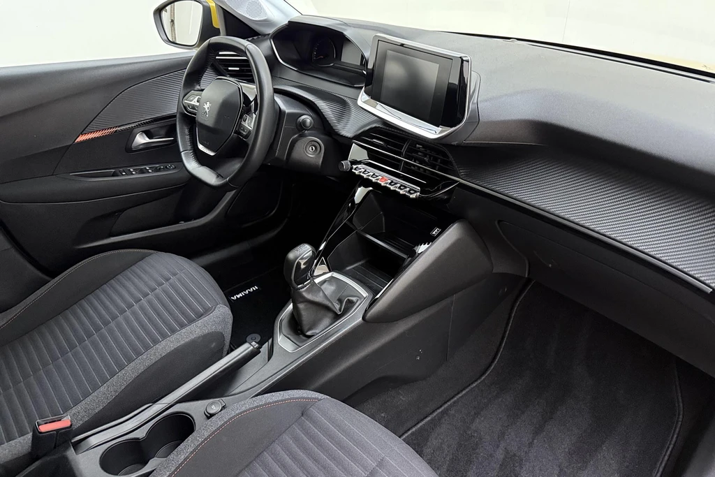 Peugeot 208 – foto 10