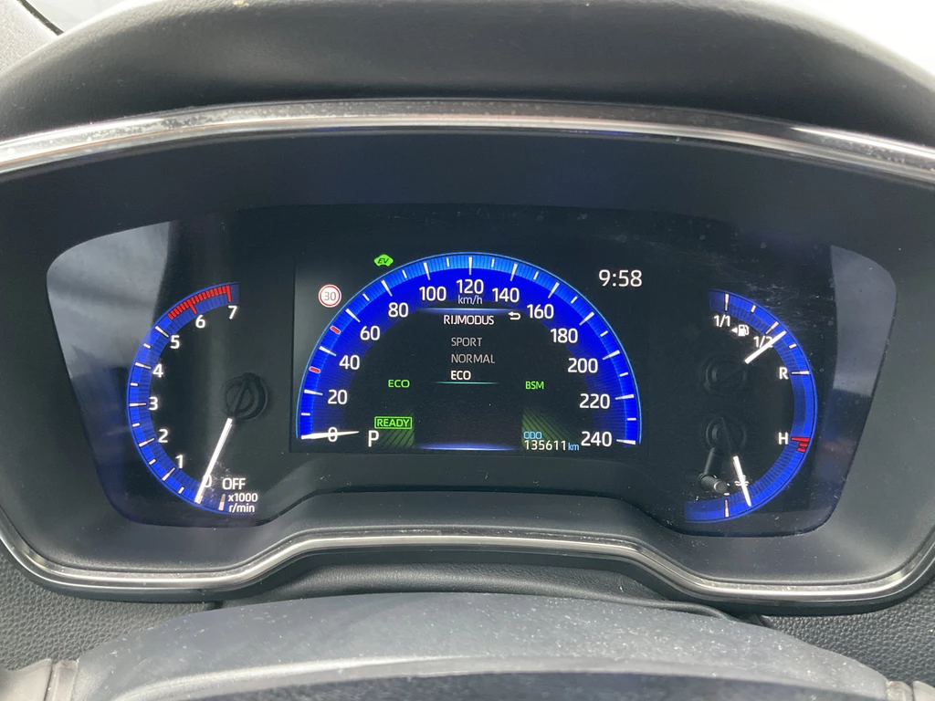 Toyota Corolla Touring Sports – foto 36
