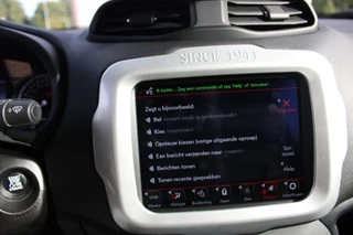 Jeep Renegade – thumbnail 19
