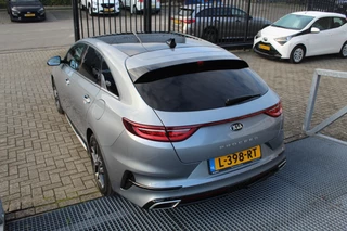 Kia ProCeed – thumbnail 3