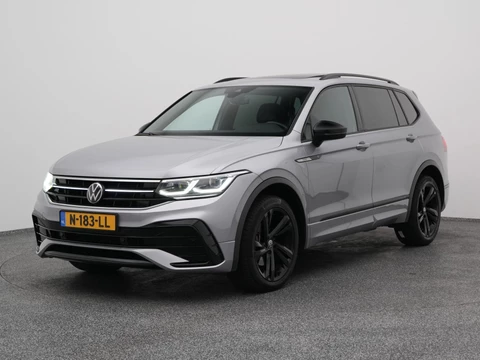 Volkswagen Tiguan Allspace 1.5 TSI R-Line Business+ 7-Pers. | PANO | CAMERA | ADAPTIVE | STOEL- EN STUURVERW.