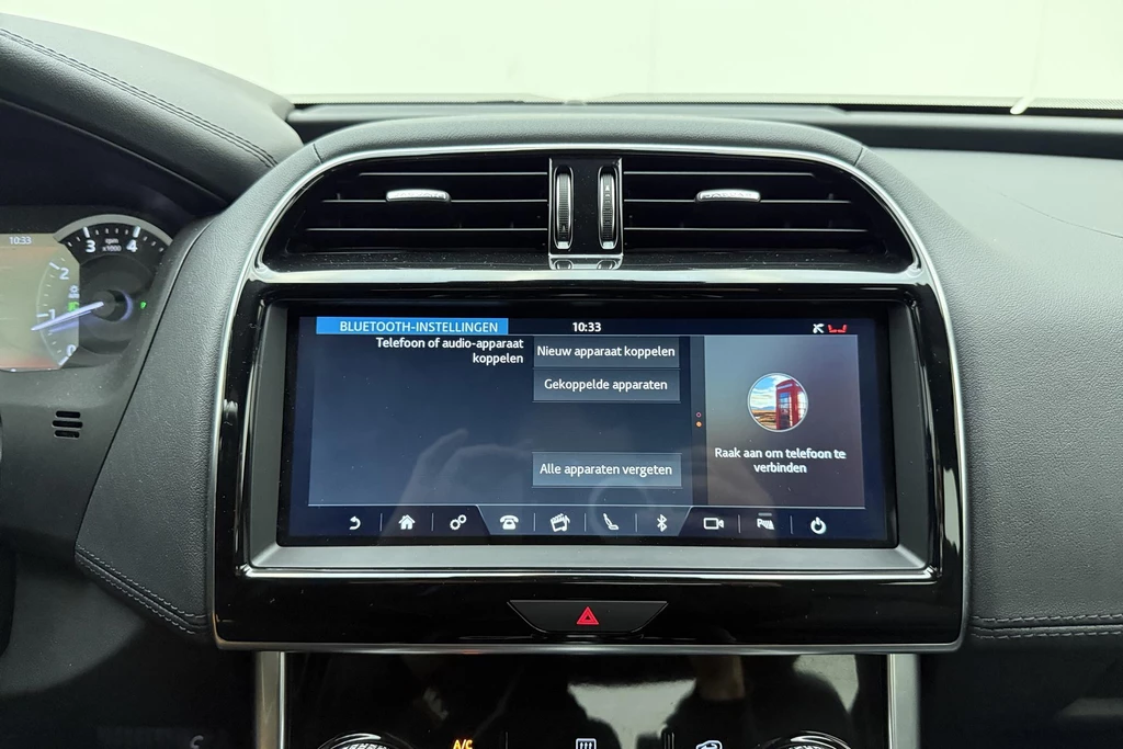 Jaguar XE – foto 30