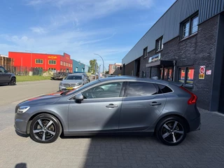 Volvo V40 – thumbnail 4