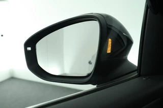 Volkswagen T-Roc – thumbnail 12
