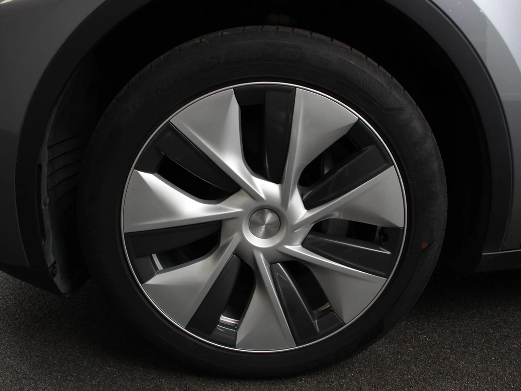 Tesla Model Y – foto 7