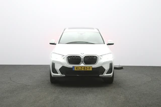 BMW iX3 – thumbnail 8