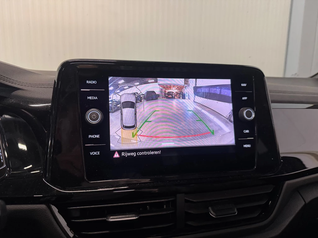 Volkswagen T-Roc – foto 14