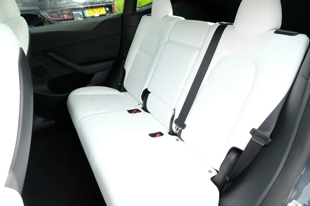 Tesla Model Y – foto 25