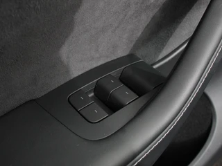 Tesla Model Y – thumbnail 30