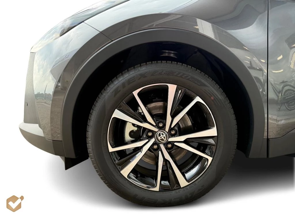Toyota C-HR – foto 18