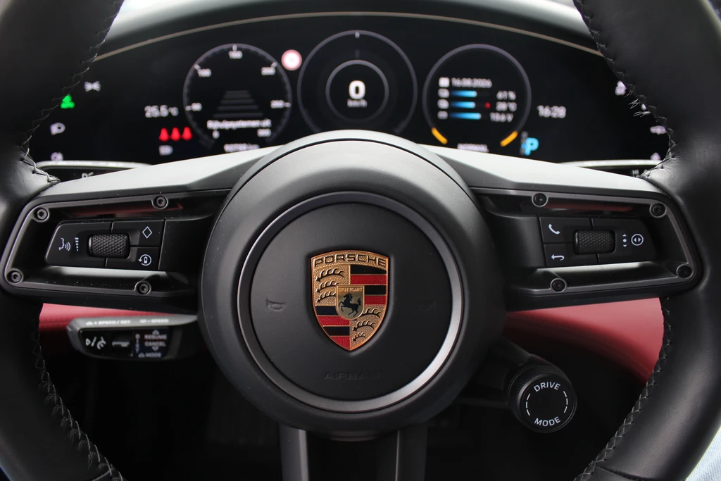 Porsche Taycan – foto 37