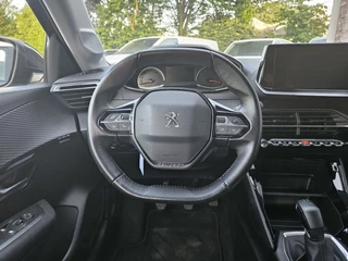 Peugeot 208 – thumbnail 10