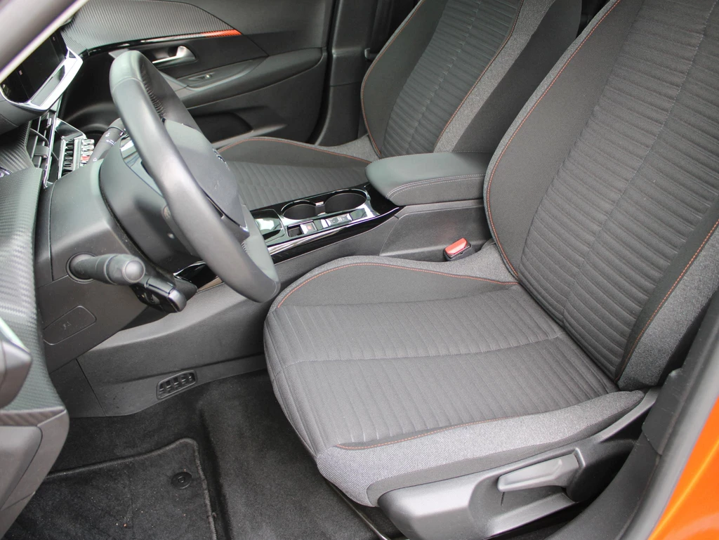 Peugeot e-2008 – foto 14