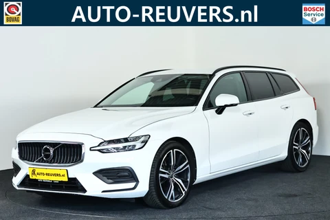 Volvo V60 2.0 B3 Momentum Advantage / Pilot assist / CarPlay / Trekhaak / Camera