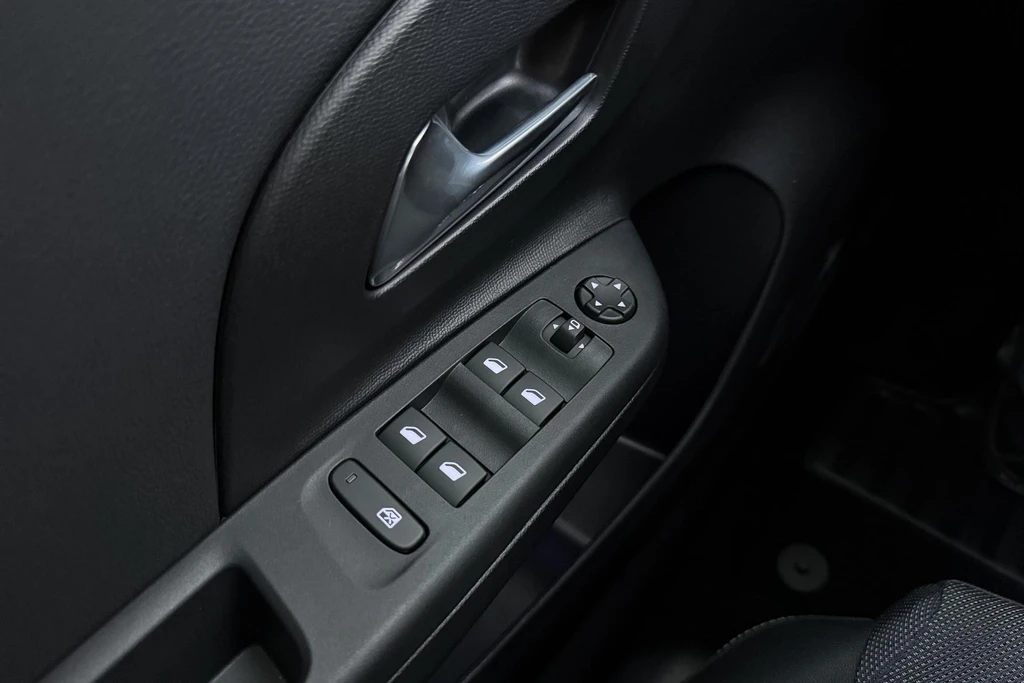 Opel Corsa-e – foto 16