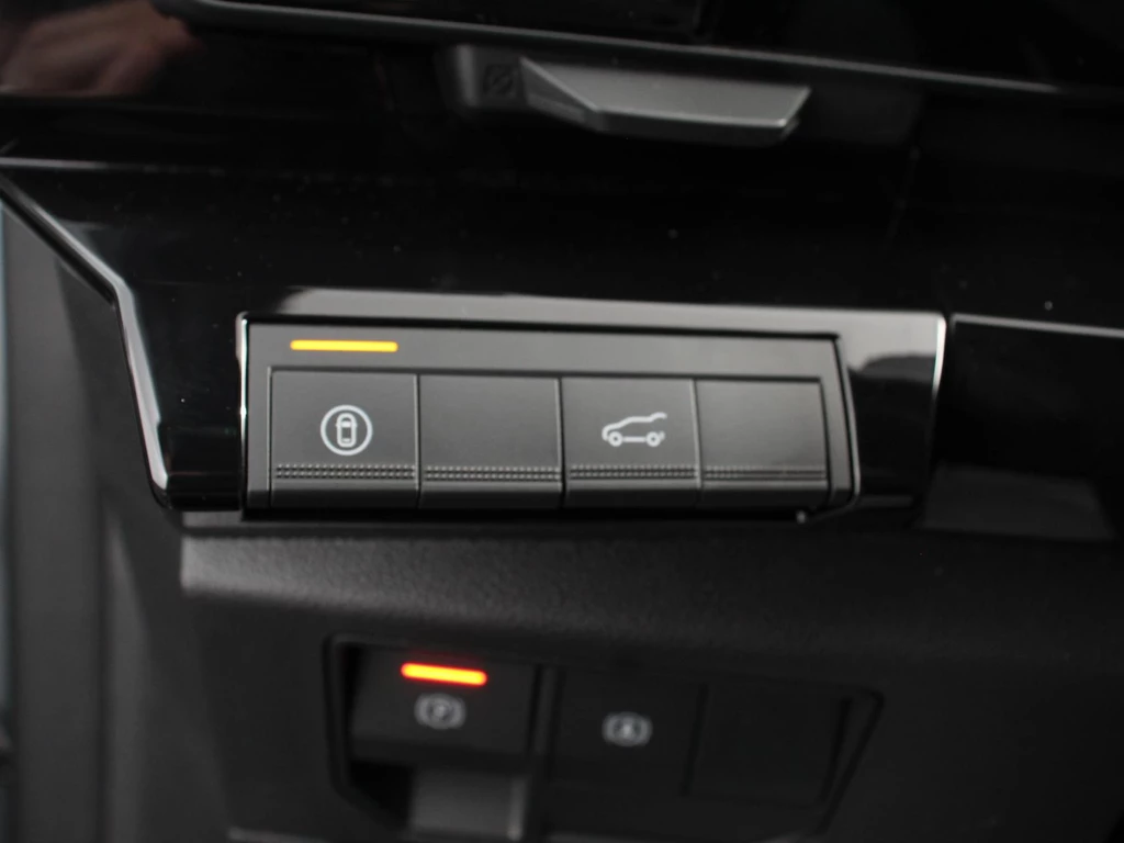 Renault Rafale – foto 17