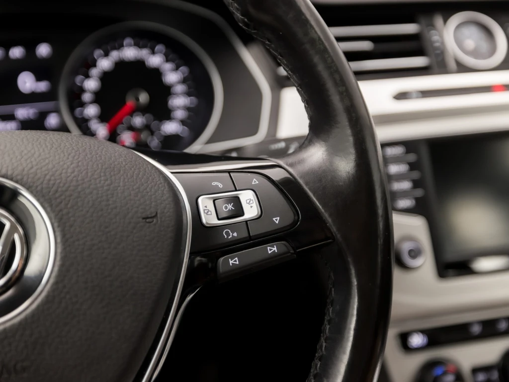 Volkswagen Passat – foto 19
