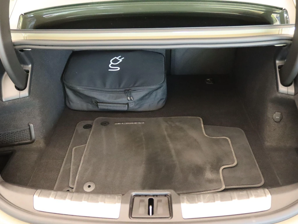 Porsche Taycan – foto 24