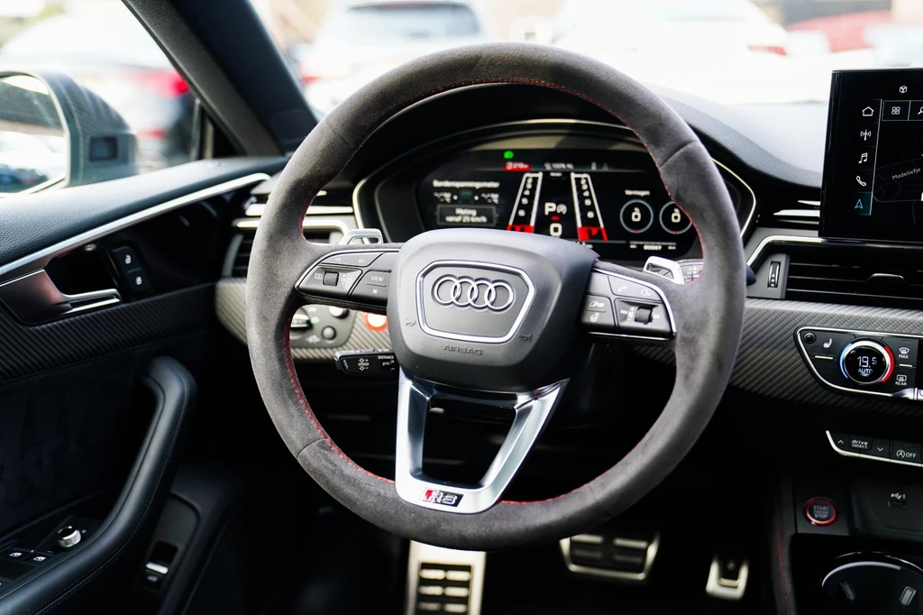 Audi RS5 – foto 37