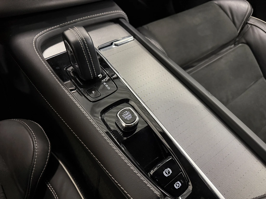 Volvo XC90 – foto 20