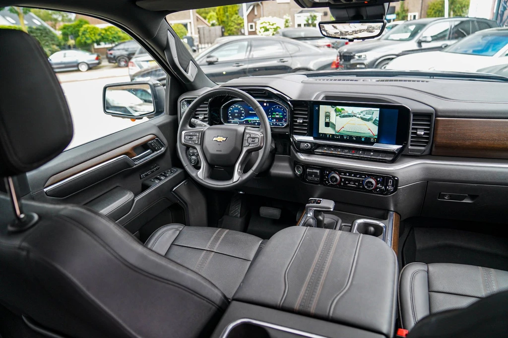 Chevrolet Silverado – foto 24