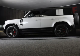 Land Rover Defender – thumbnail 6