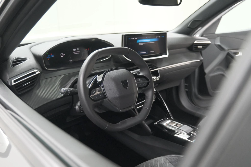 Peugeot e-2008 – foto 18