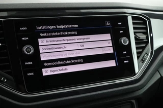 Volkswagen T-Roc – thumbnail 30