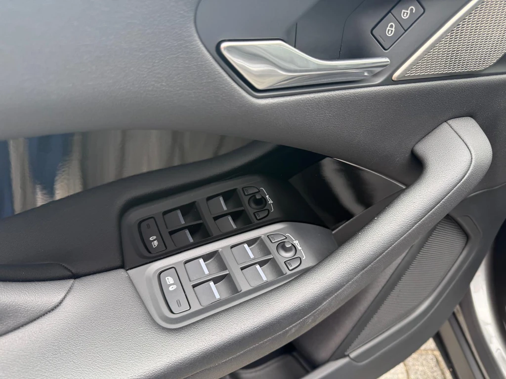 Jaguar I-PACE – foto 34