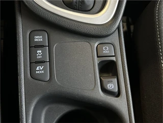 Toyota Yaris – thumbnail 23