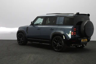Land Rover Defender – thumbnail 2