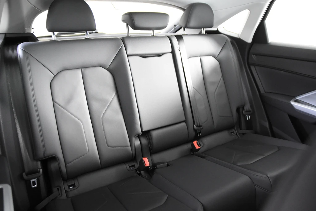 Audi Q3 – foto 18