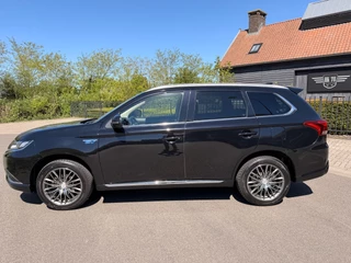 Mitsubishi Outlander – thumbnail 2