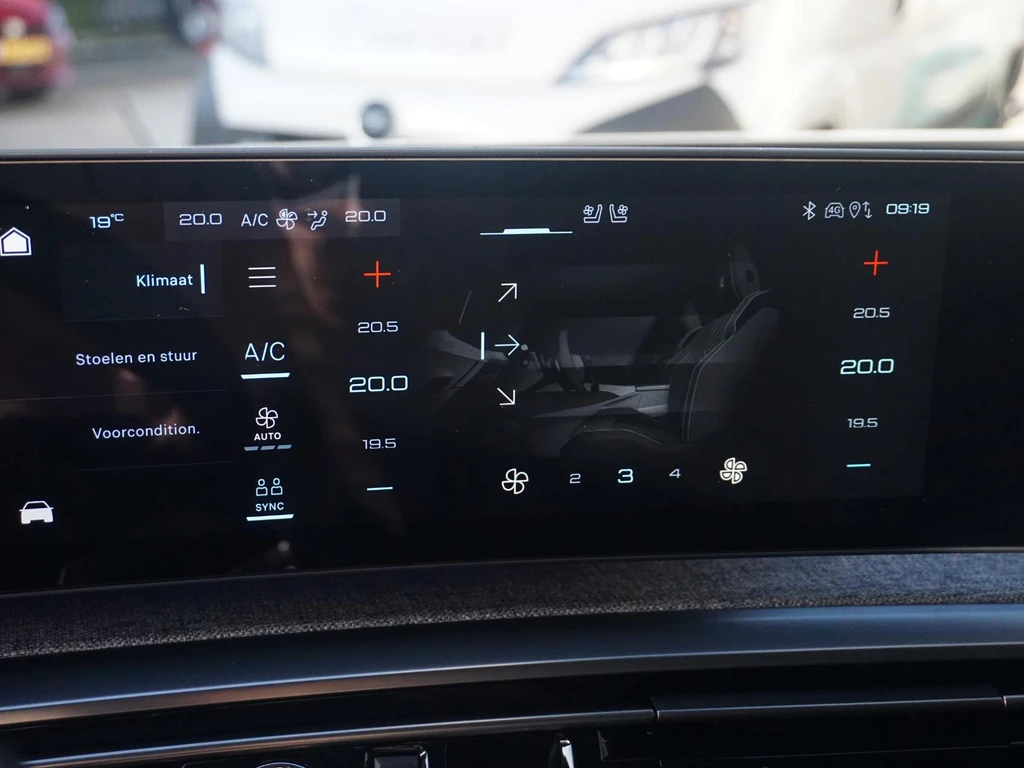 Peugeot e-3008 – foto 26