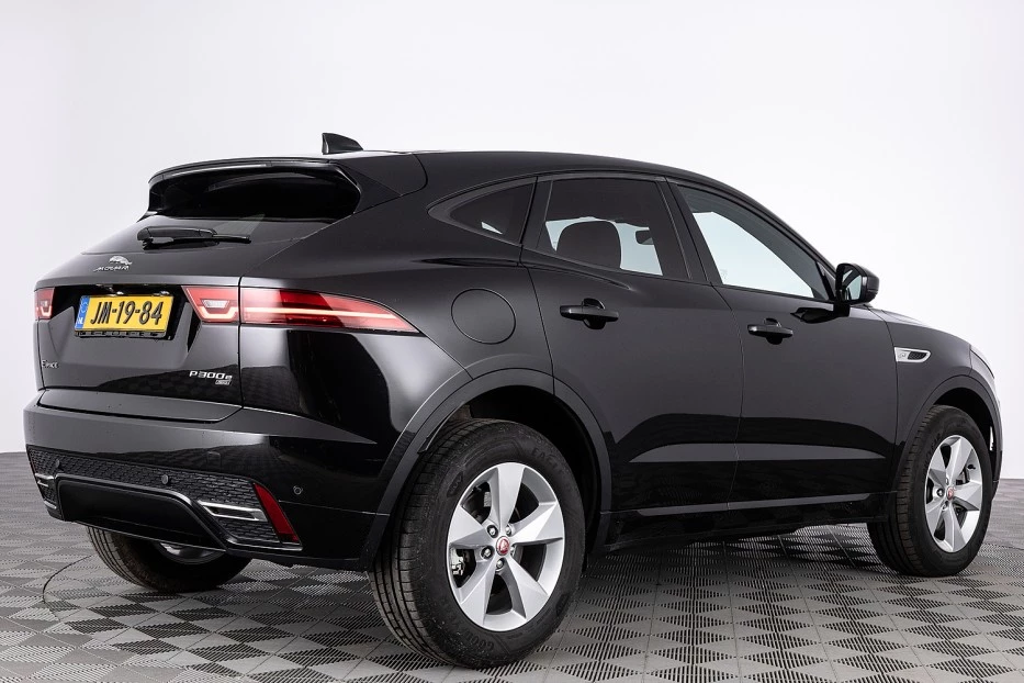 Jaguar E-PACE – foto 7