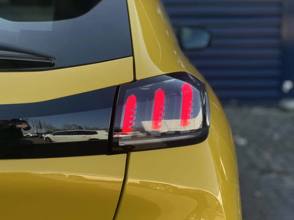 Peugeot 208 – foto 8