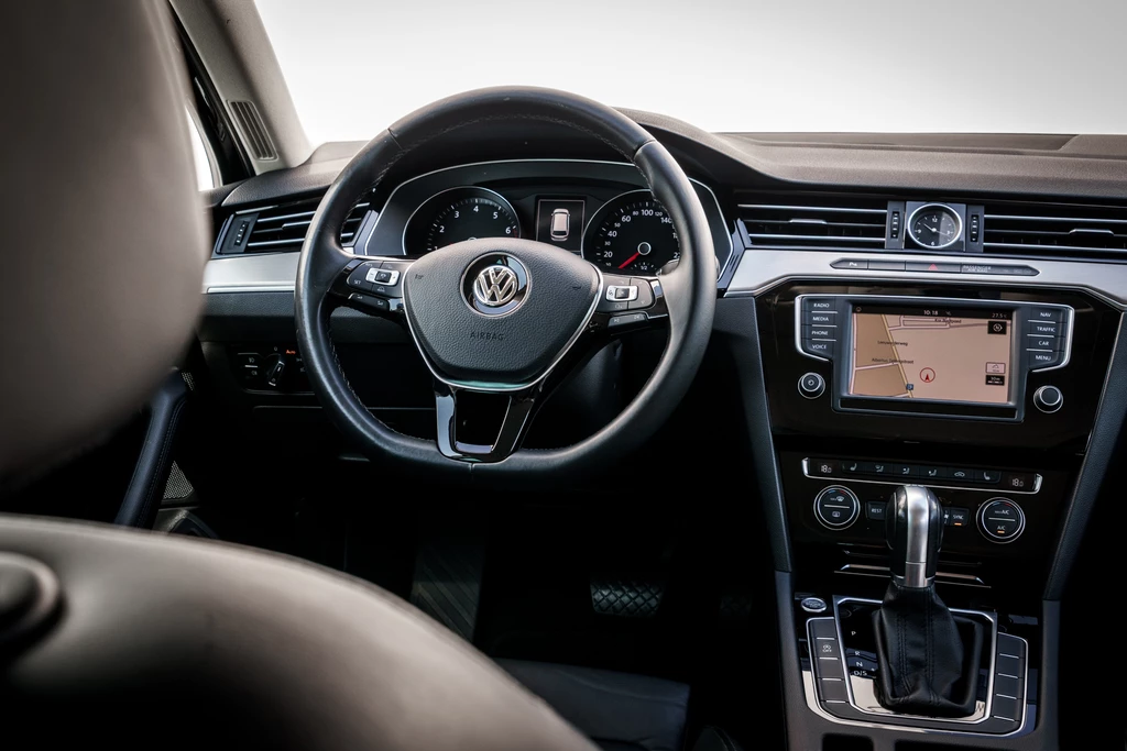 Volkswagen Passat – foto 11