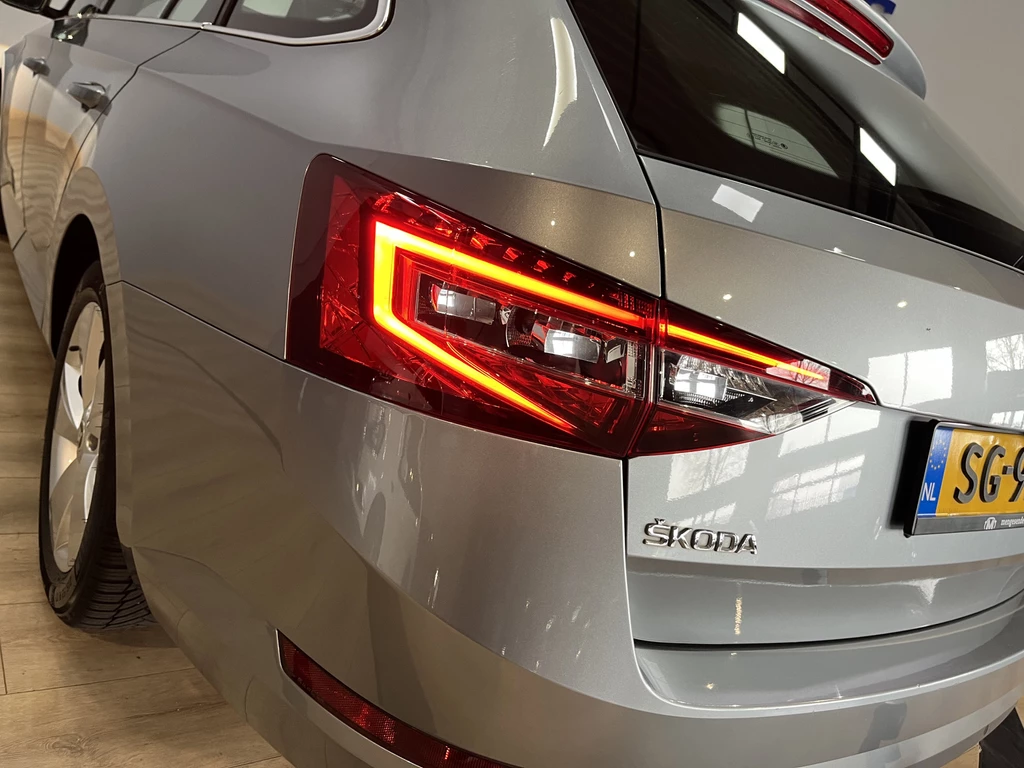 Škoda Superb – foto 11