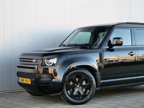 Land Rover Defender 110 2.0 P400e 110 X-Dynamic HSE Trekhaak / Schuifdak / HUD / Apple Carplay