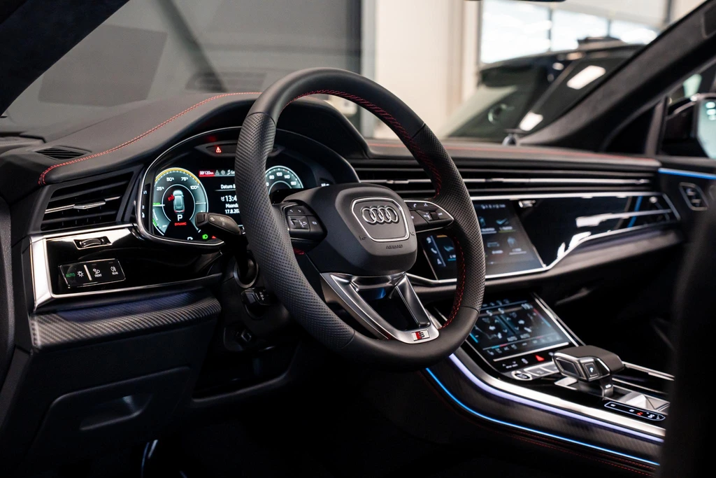 Audi Q8 – foto 37