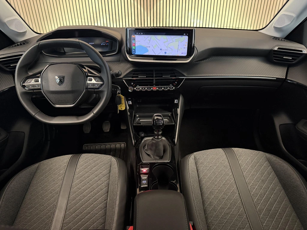 Peugeot 208 – foto 11