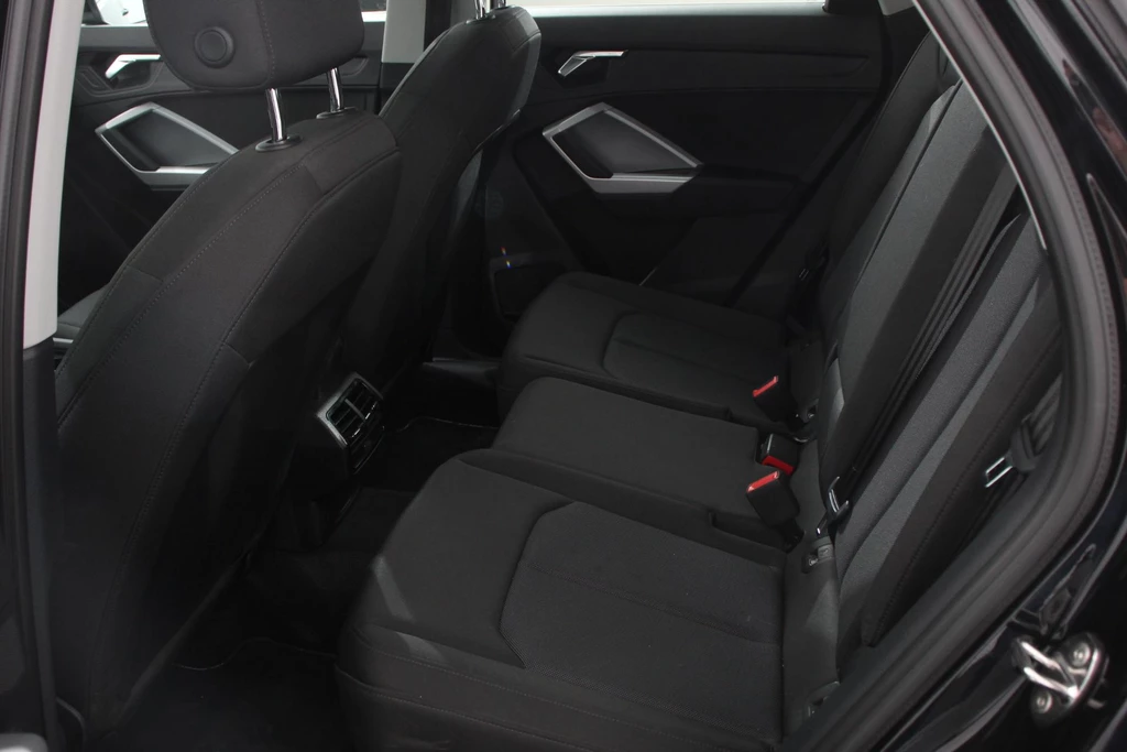 Audi Q3 – foto 11