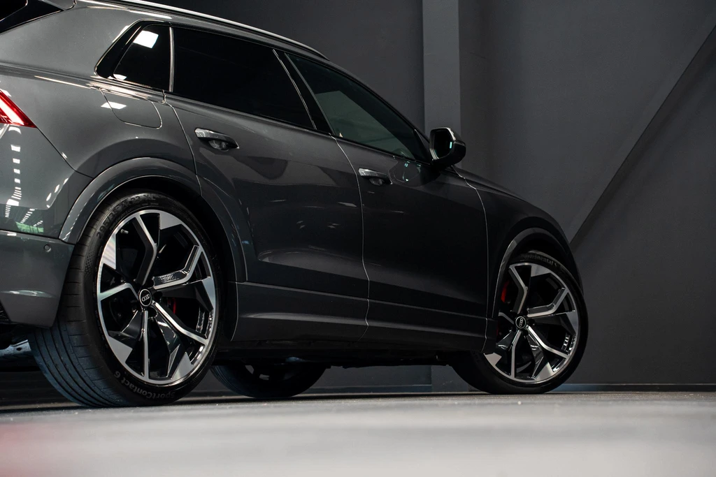 Audi RSQ8 – foto 7